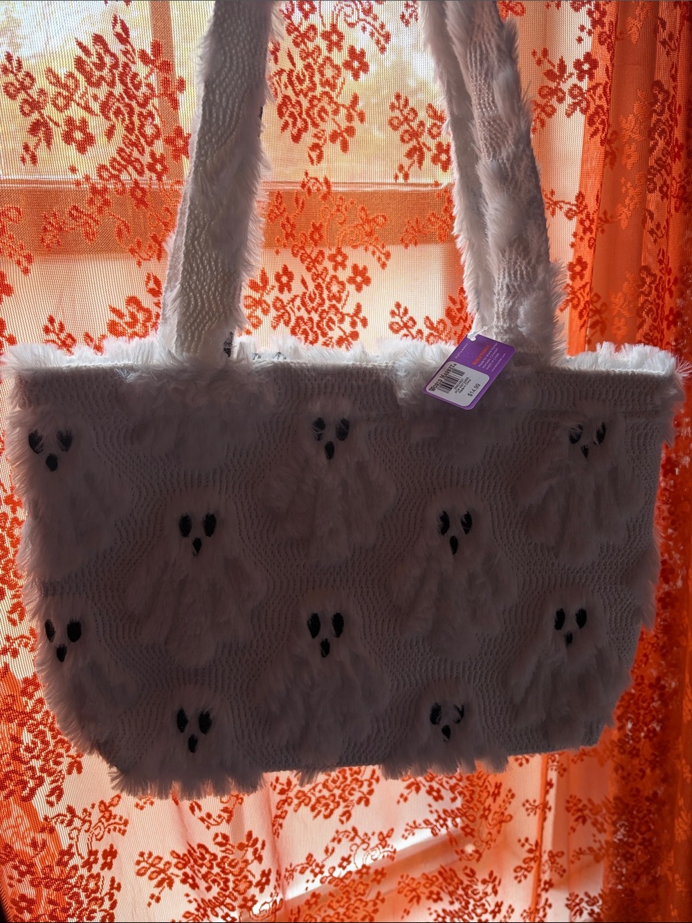 World market ghost tote